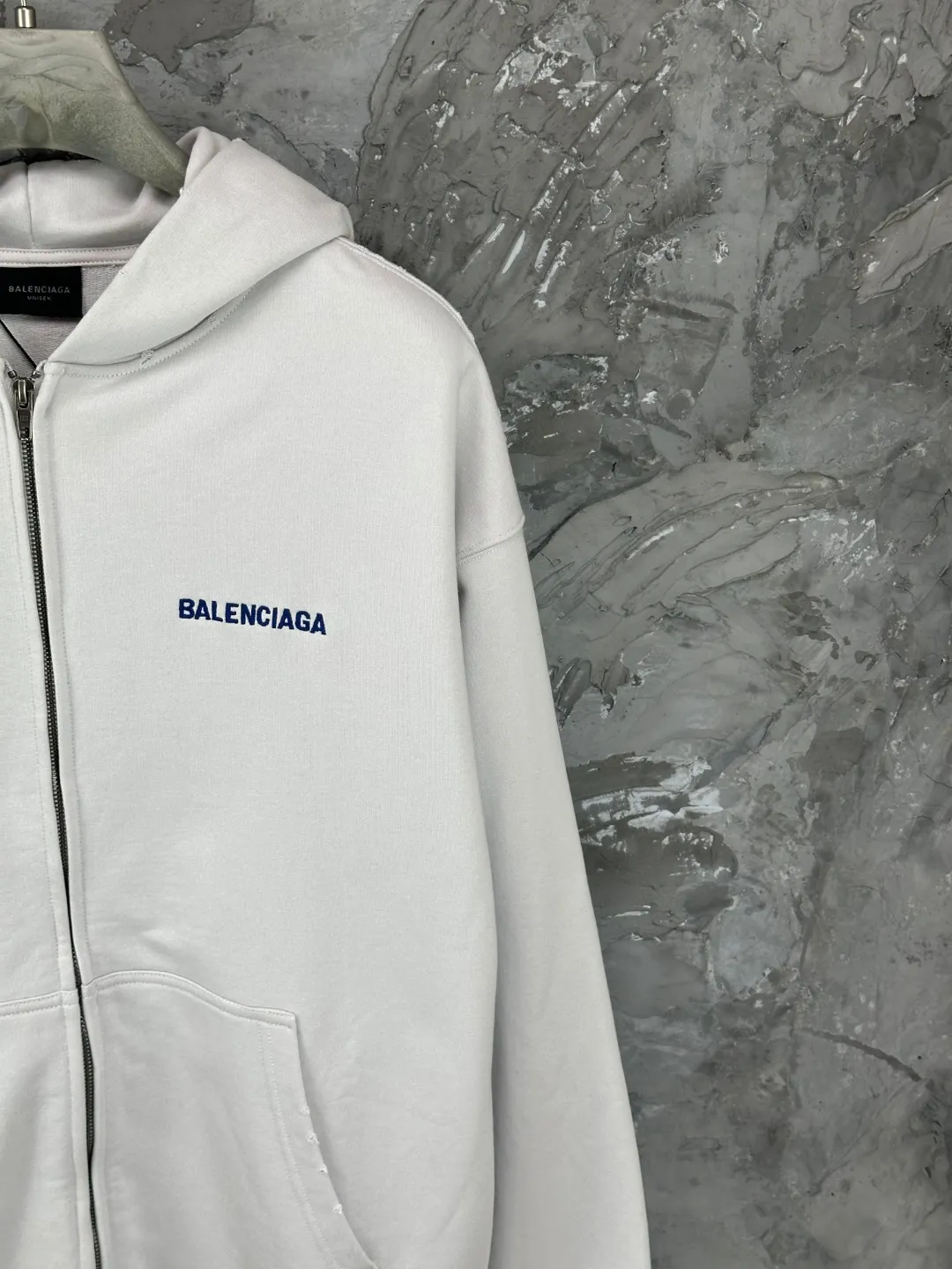 BALENCI*GA . . . . . . 460g . Same Style -Color：Black White -SIZE：Xs S M L 8980#